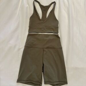 Set Active Army Green Set - Sports bra & Shorts